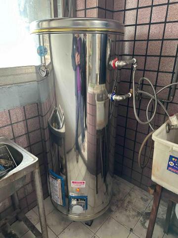 嘉萂工程行 - 80加侖電熱水器更新