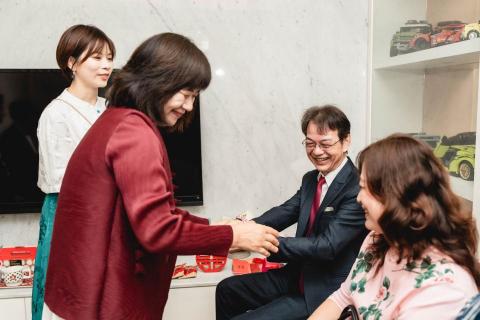 Yennefer 妍菲 - 文定儀式引導 Yennefer 妍菲 - 文定儀式引導