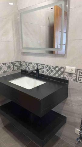 皇之城工程有限公司 - 