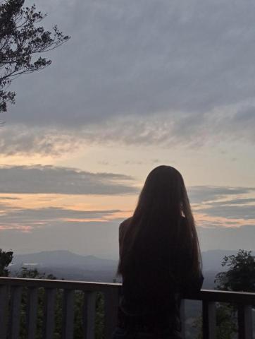 nicolepan - 剪影光線比例調整