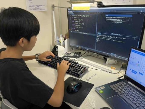 亞太智高機器人 - 