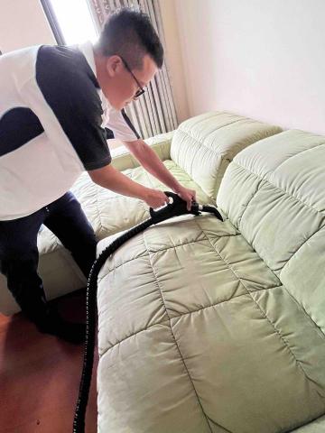 包你洗到府除塵蟎｜清洗冷氣 - 清洗沙發