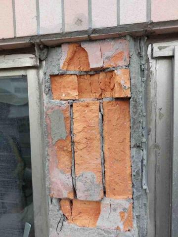 林政緯 - 磁磚掉落