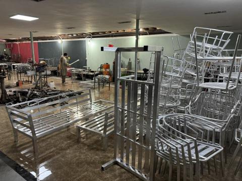 餐桌椅批發零售商 - 鐵製作品