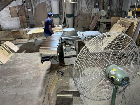 餐桌椅批發零售商 - 木板產品