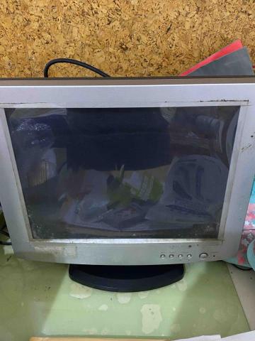 世修電腦（北北基到府服務） - 螢幕維修