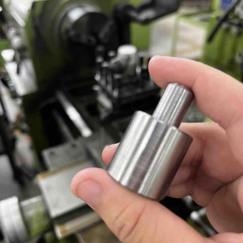 賴秀絨屁屁超人 - 機械加工作品