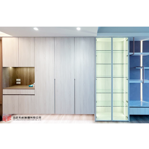 品匠系統櫥櫃有限公司 - 玄關收納櫃及玻璃展示櫃作品