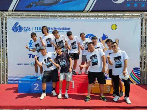 許至豐 - 我是黑色衣服的～本圖為大專盃全國第五的團體合照