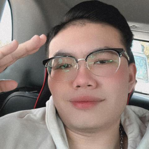 提供載貨服務的專家洪柏瑋