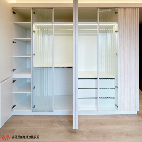 品匠系統櫥櫃有限公司 - 衣櫃作品