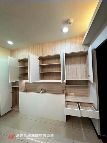 品匠系統櫥櫃有限公司 - 床頭櫃作品2