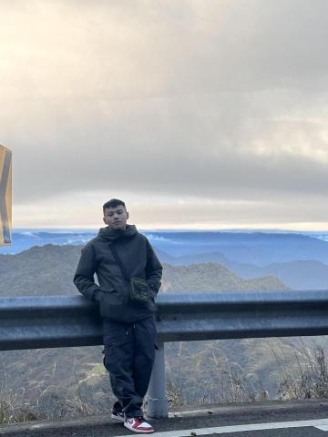 提供學測數b服務的專家陳弘倫