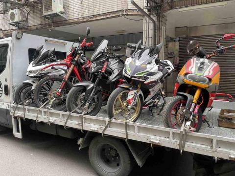 救援王-重機託運 - 一車一位、獨立固定、免包裝、不擠壓