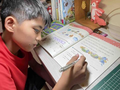 Ting’s English Corner - 國小五年級閱讀與文法課程