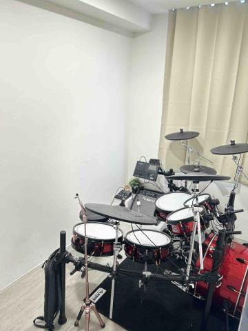【鴻億音樂HI MUSIC】-教學諮詢-社團規劃-桃園最專業 - 爵士鼓教室