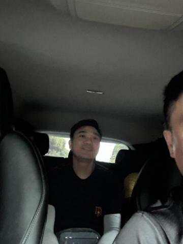 精采車業 - 接送乘客