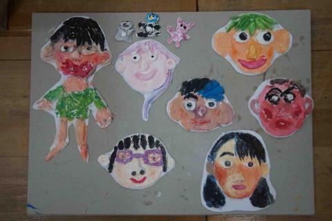 王歆恩 - 捏出自己