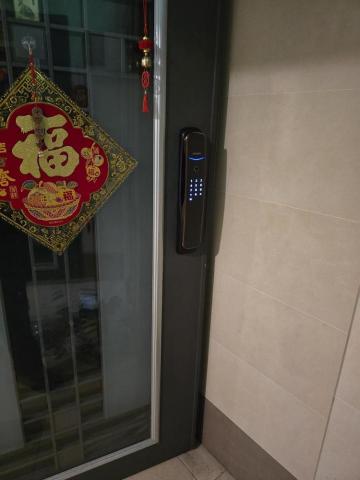 萬銓鎖店 汐止南港內湖24小時開鎖/電子鎖安裝代工 - 飛利浦702E安裝