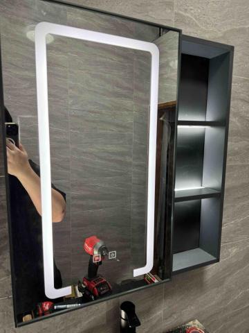 連佑水電工程 - 浴廁智能鏡櫃安裝