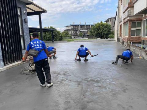 昌綺工程有限公司 - 地坪機械粉光