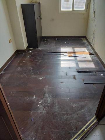 木地板救援中心 - 拉門合室海島實木皮翻起維修