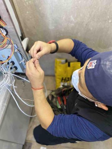 樓宇室內裝修工程 - 電梯樓層控制結線