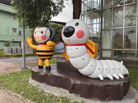 寒藝靈彩有限公司 - 農改場公仔翻新 寒藝靈彩有限公司 - 農改場公仔翻新