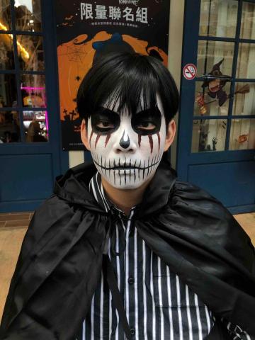 張梓涵 - 特效骷髏