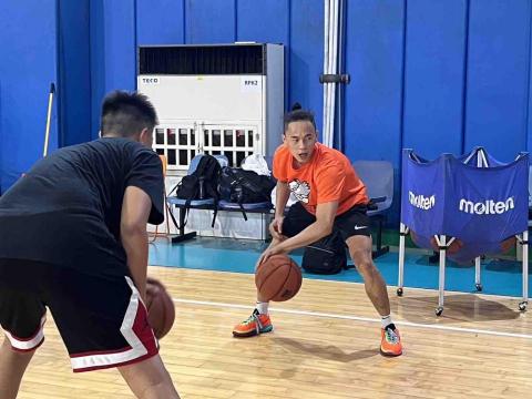 球心體育文化有限公司 - 示範動作