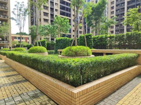 台南園藝行 - 草皮灌木維護工作