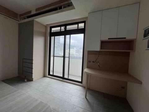 宸格工藝社 - 衣櫃與書桌
