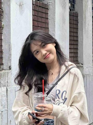 提供姐姐服務的專家曹子凡