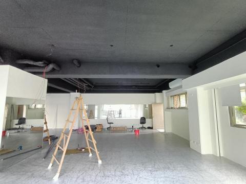 怡信工程 - 健身房燈光及吊扇施作