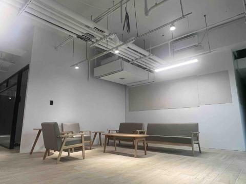 祺勝 - 軌道燈安裝 祺勝 - 軌道燈安裝