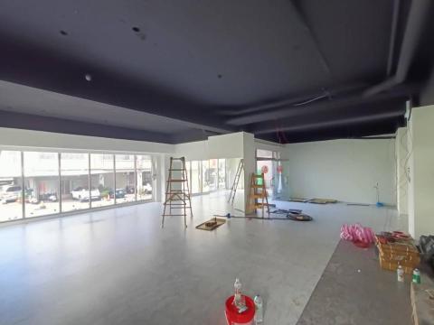 怡信工程 - 健身房燈光及吊扇施作