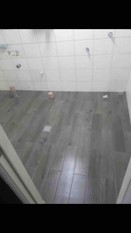 榮華室內裝修工程行 - 彰化 地板木紋磚