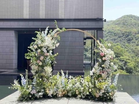 HsunHua尋椛 - 戶外證婚區-圓拱花藝佈置