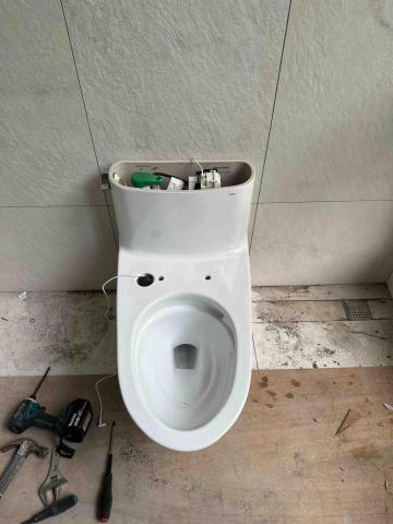 合信水電 - TOTO 馬桶安裝