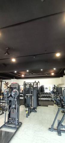 怡信工程 - 健身房燈光及吊扇施作