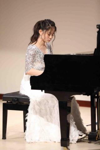梁玉樺（鋼琴家教/陪練） - 