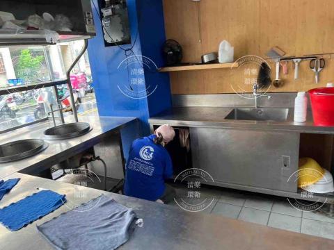 清樂環衛企業社 - 蟑螂防治-點藥膏