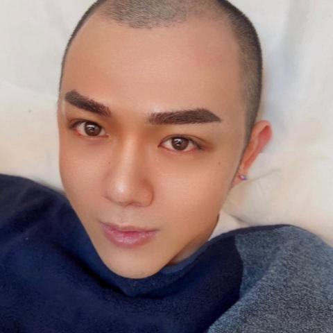 YI HSIN の舞妝美學 - 男生飄眉