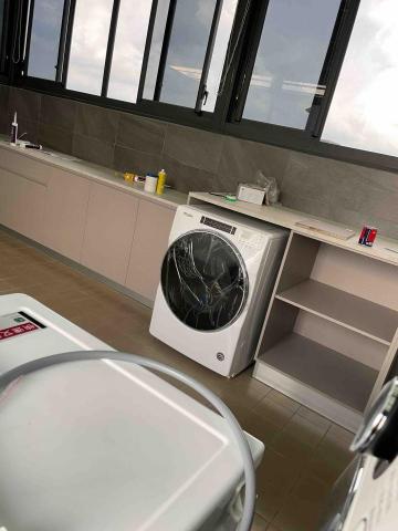 王柏仁 - 洗衣間