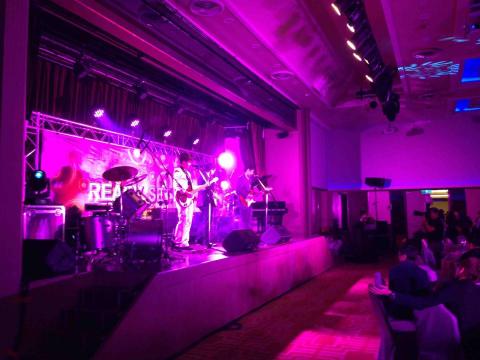 陳凱瑞 - 晚宴餐會與現場live band演出