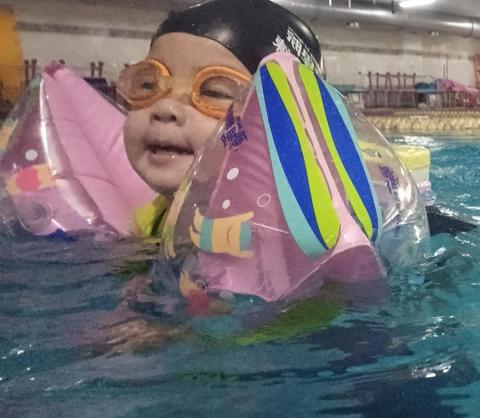 私人游泳教練 - 