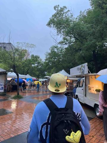 蔡曜丞 - 就讀於政ㄕˋ治ㄐㄧˊ大學