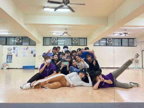 鄭欣語（舞蹈） - 高中社團課