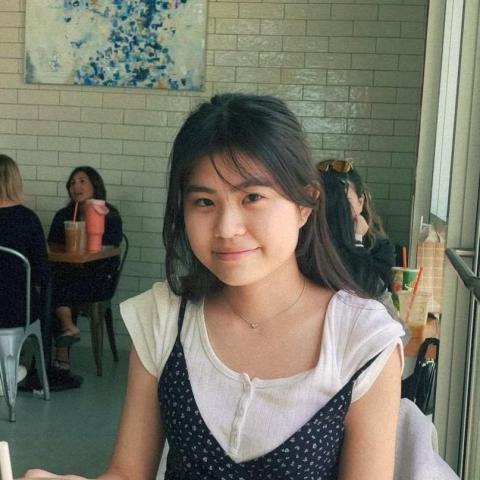 提供模特兒服務的專家陳品榮