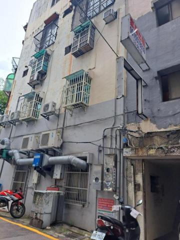 宸玲防水工程 - 考題案件‘： 哪邊在漏水’猜掅看！獎金在照片上！